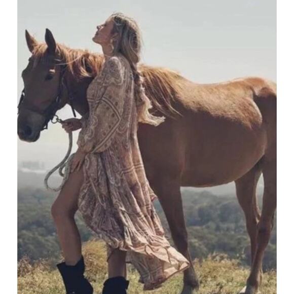 Spell & The Gypsy Elle Ferguson X Baby Anything Rumour Gown - Picture 3 of 7